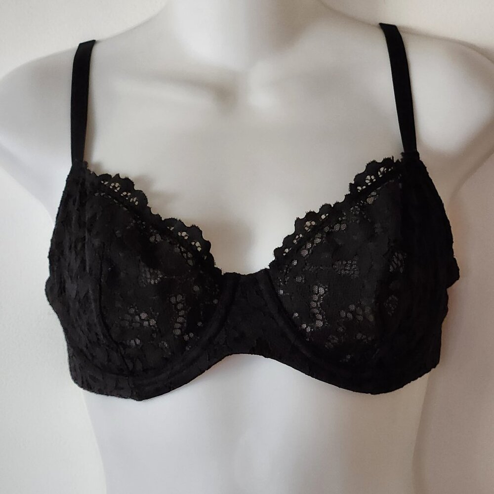 Victoria's Secret bra sz 34D black lace demi EUC - Picture 1 of 3